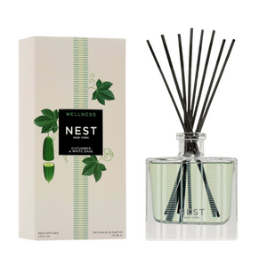 Nest diffuser and packaging on a white background